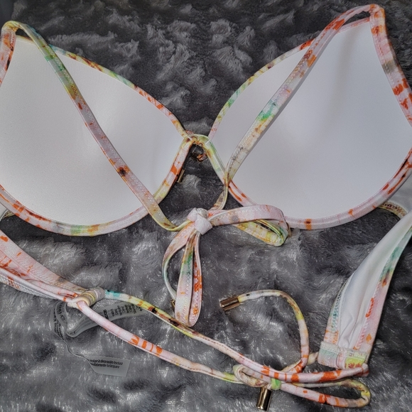 Victoria's Secret Pushup Bikini Top - Picture 5 of 5